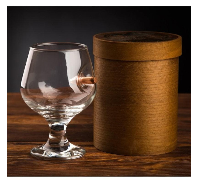 Келих для коньяку з кулею 7.62 мм