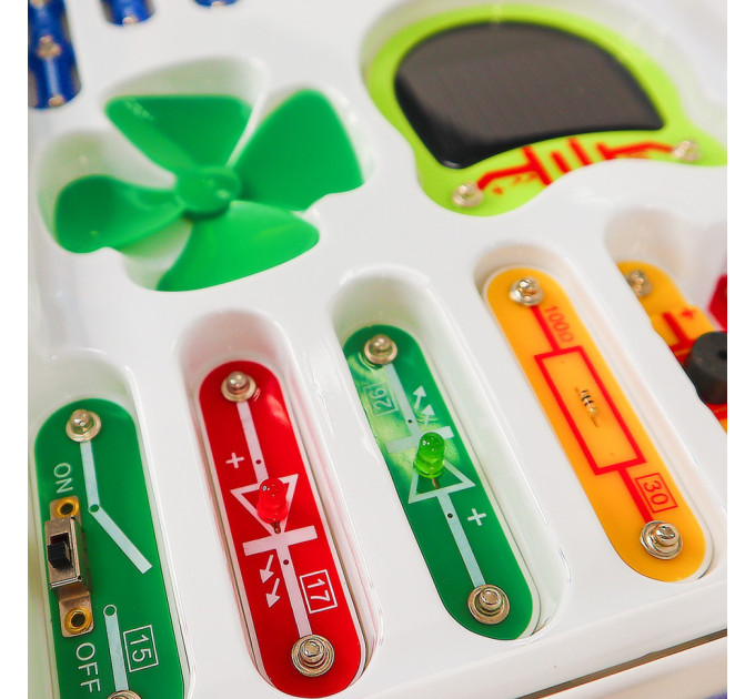 Электронный конструктор "Альтернативная энергия" DOKA D70711, 50 схем