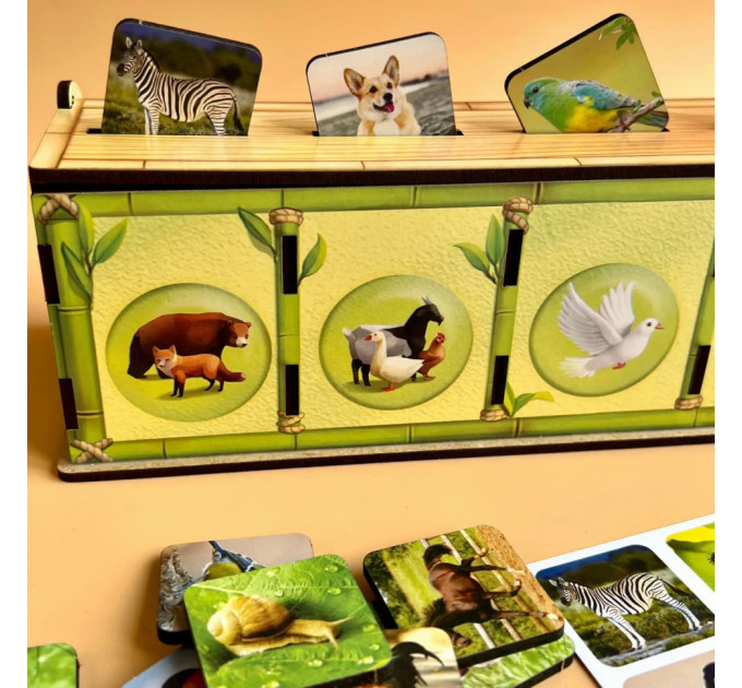 Настольная развивающая игра "Виды животных" Ubumblebees (ПСФ110) PSF110 комодик-сортер