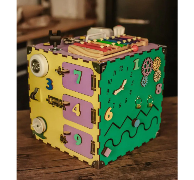 Развивающая игрушка Бизикуб Temple Group TG200123 30х30х30 см Разноцветный