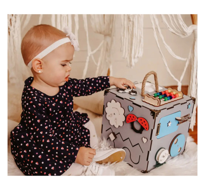 Розвиваюча іграшка Бізікуб Temple Group TG200165 23х23х23 см Сірий