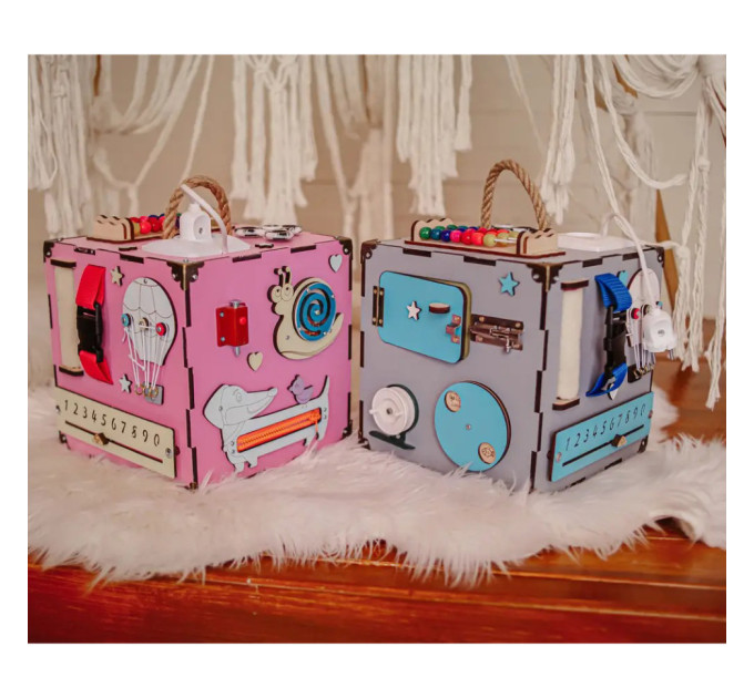 Развивающая игрушка Бизикуб Temple Group TG200162 23х23х23 см Розовый