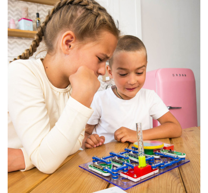 Электронный конструктор Знаток "Свет и цвет" ZNATOK 70799, 24 схемы