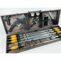 Подарочный набор на 17 предметов в кейсе из фанеры