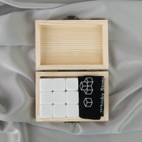 Камни для виски Stones в деревянной шкатулке (белые) Камни для виски Stones в деревянной шкатулке (белые)