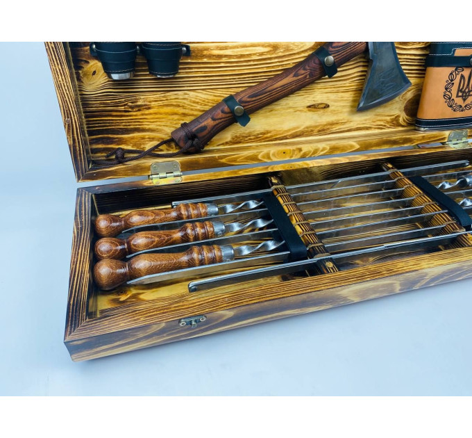 Набор шампуров в кейсе "Козак"