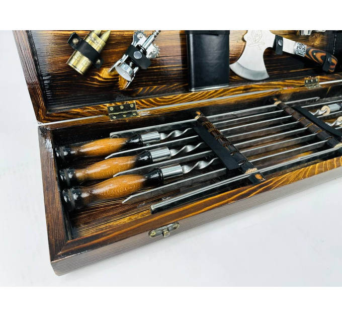 Набор шампуров в кейсе "Волк"