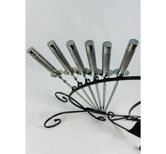 Набір шампурів та аксесуарів на металевій підставці