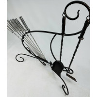 Набор шампуров и аксессуаров на металлической подставке