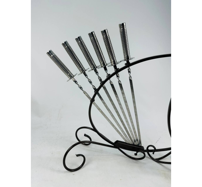 Набір шампурів та аксесуарів на металевій підставці