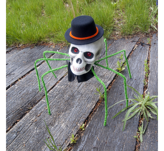 Павук готичний Король темряви 72см з черепом (зелений) 09948
