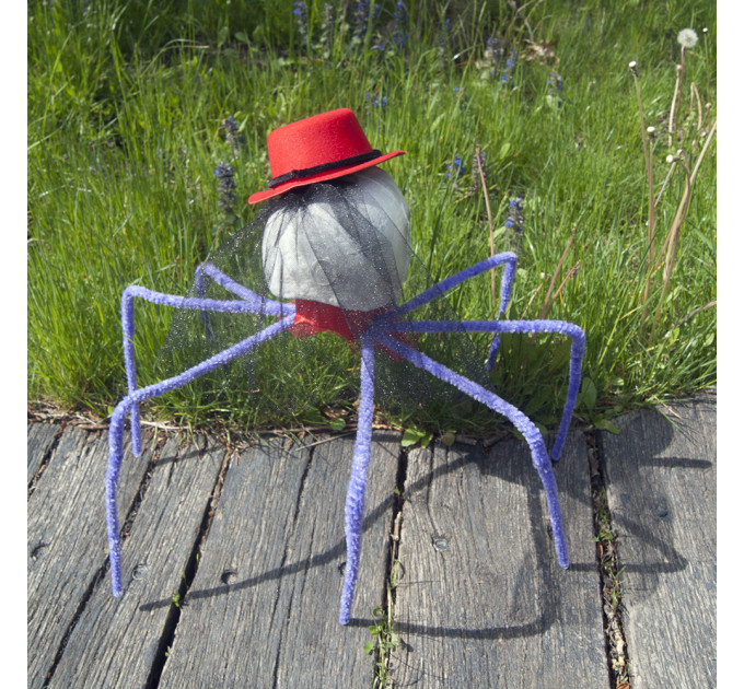 Павук готичний Королева темряви 72см з черепом (фіолетовий) 09951