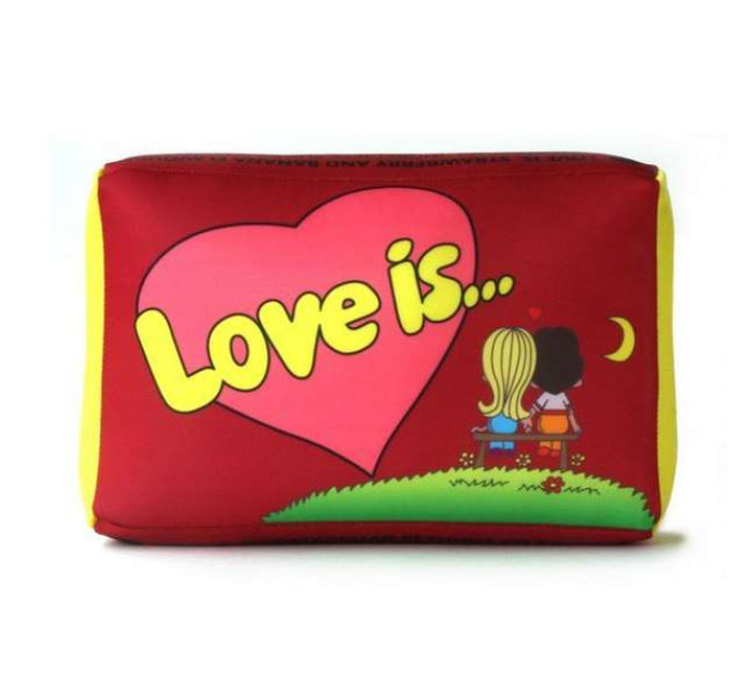 Подушка love (красная)