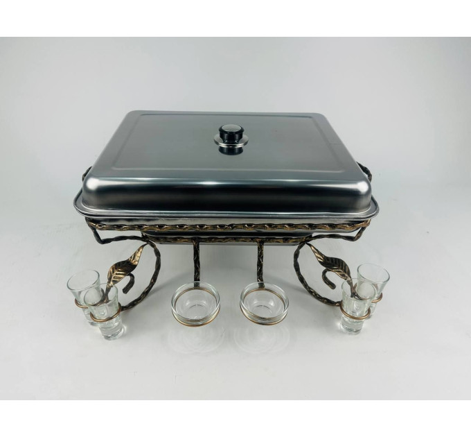 Садж прямоугольный с соусницами и рюмками