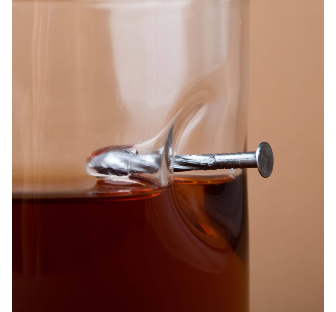 Стакан с гвоздем "Не роби менi нєрви" в тубусе из шпона