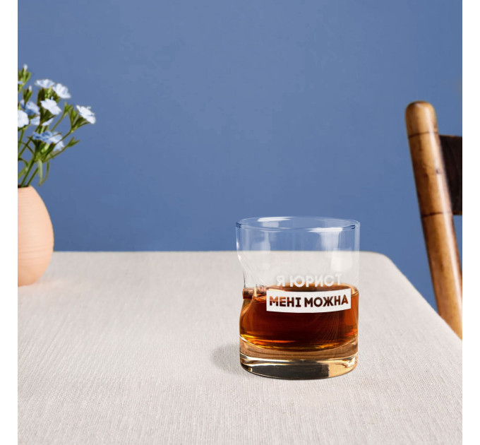 Стакан с пулей "Я юрист мені можна" в тубусе из шпона